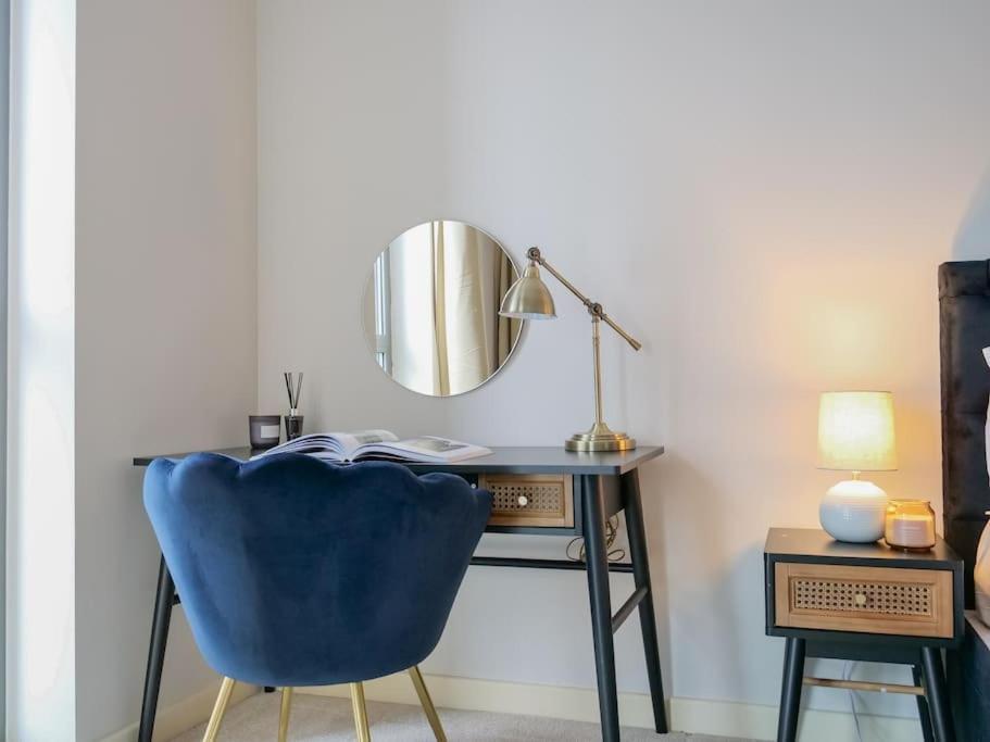 Stylish Urban Sanctuary With Parking Apartment ลอนดอน ภายนอก รูปภาพ