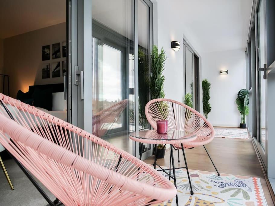Stylish Urban Sanctuary With Parking Apartment ลอนดอน ภายนอก รูปภาพ