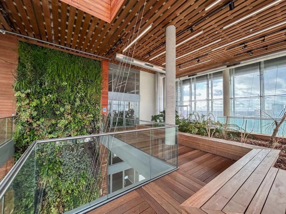 Stylish Urban Sanctuary With Parking Apartment ลอนดอน ภายนอก รูปภาพ